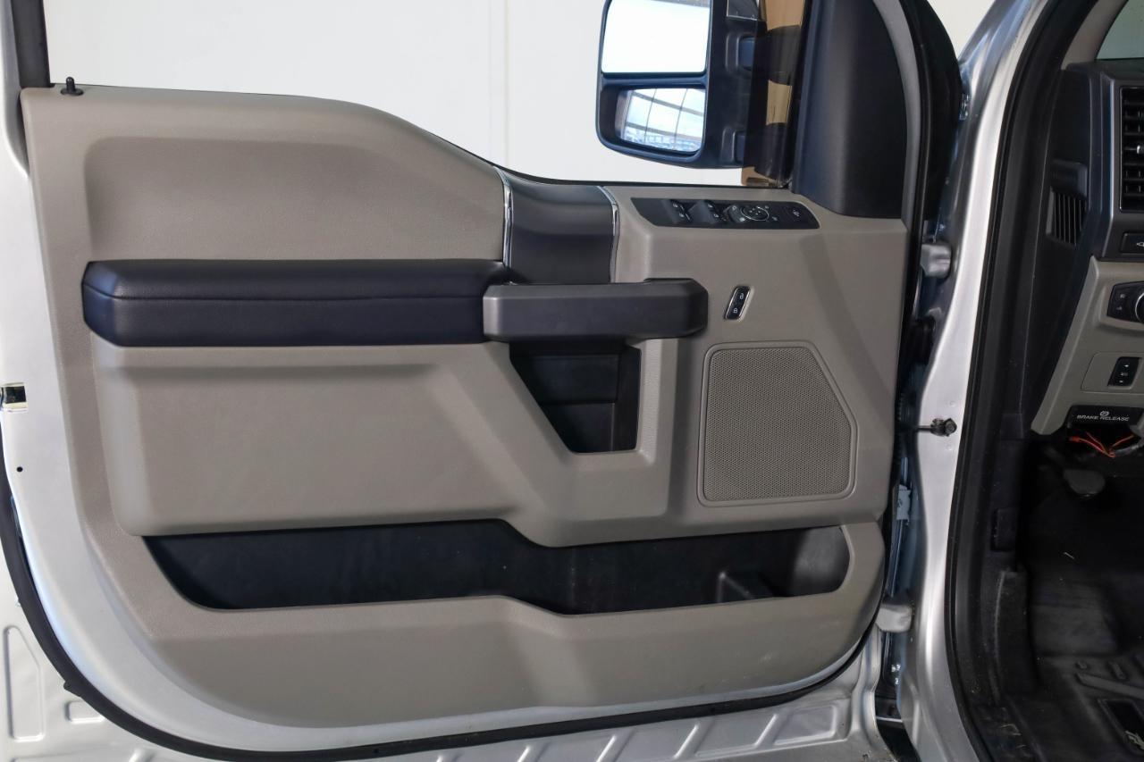 Ford Super Duty F-250 SRW King Ranch 4WD Crew Cab 8' Box 2018