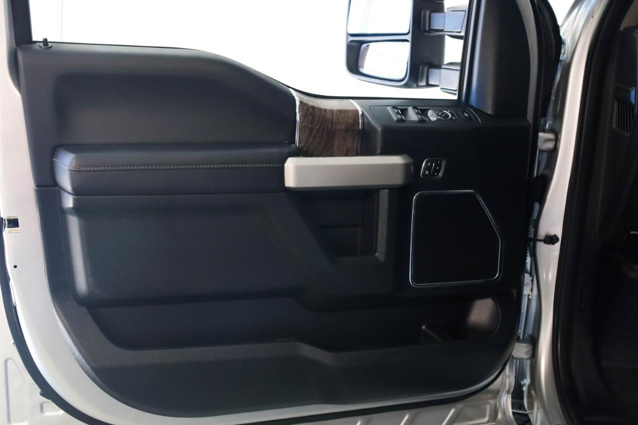 Ford Super Duty F-250 SRW King Ranch 4WD Crew Cab 8' Box 2019