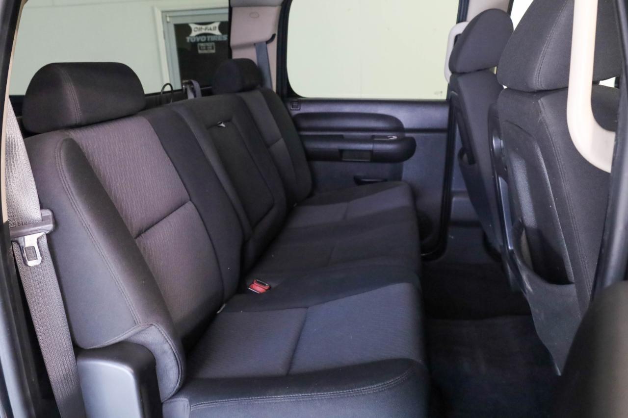 Chevrolet Silverado 1500 4WD Crew Cab 143.5" LS 2010