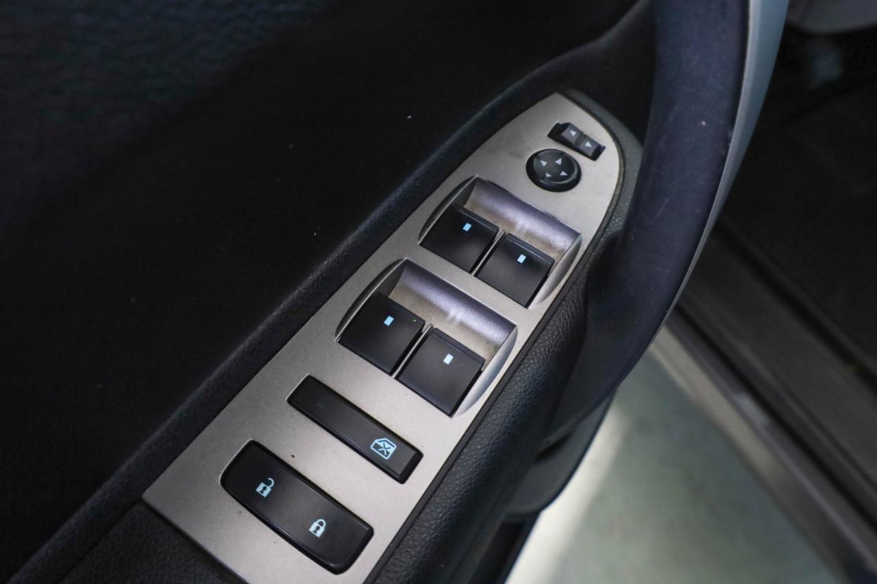 Chevrolet Silverado 1500 4WD Crew Cab 143.5" LS 2010