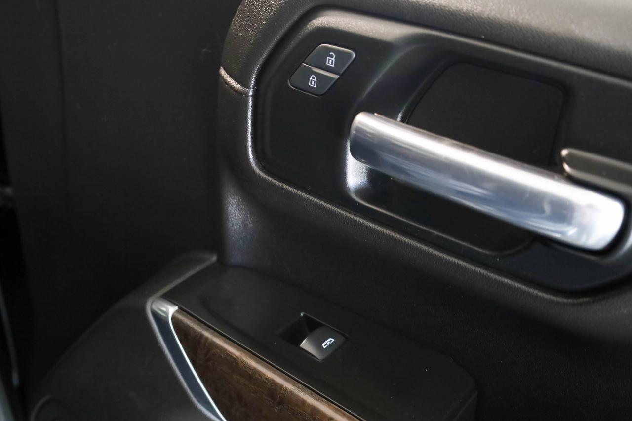 GMC Sierra 1500 4WD Crew Cab 147" Denali 2019