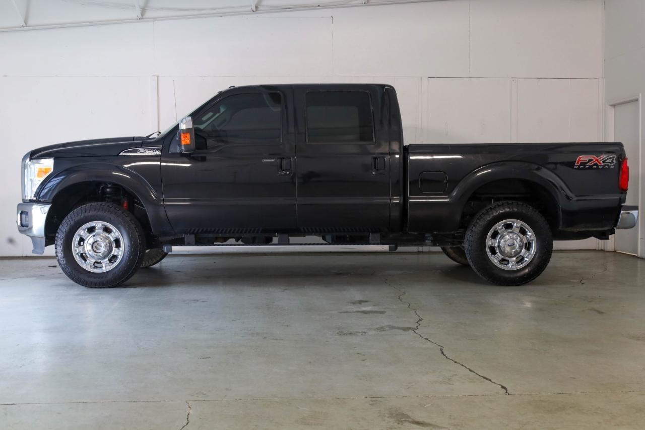 Ford Super Duty F-250 SRW 4WD Crew Cab 172" Platinum 2015