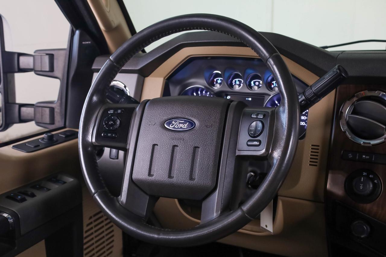 Ford Super Duty F-250 SRW 4WD Crew Cab 172" Platinum 2015