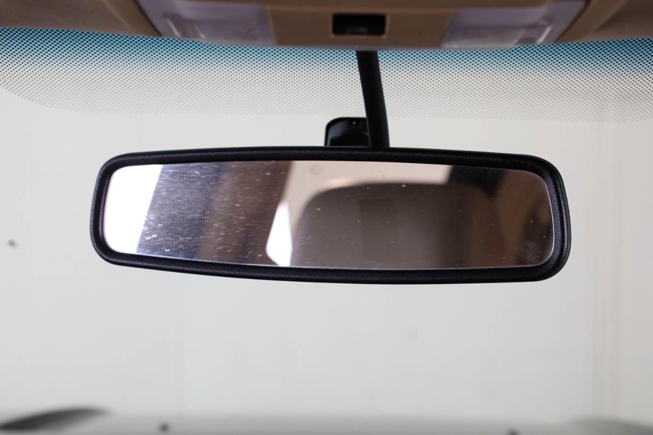 Ford Super Duty F-250 SRW 4WD Crew Cab 172" Platinum 2015