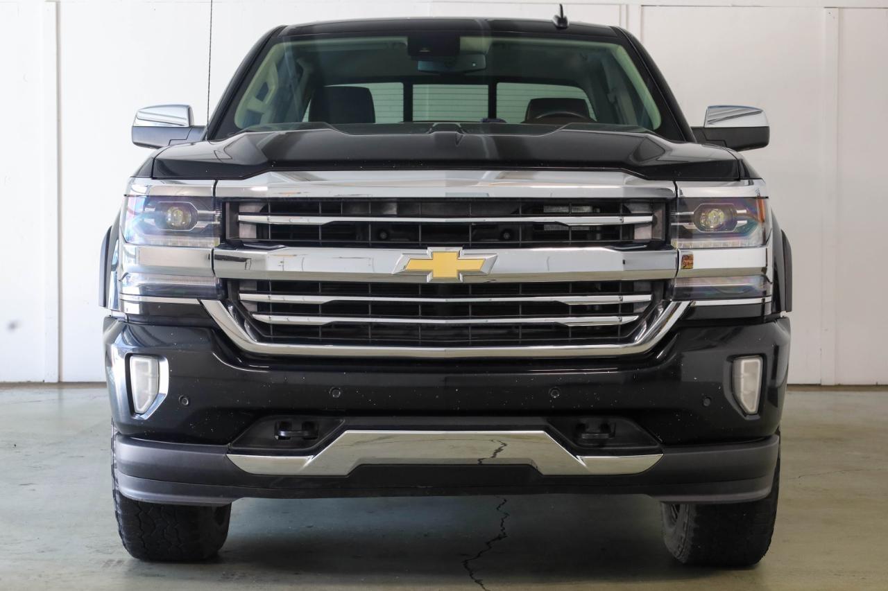 Chevrolet Silverado 1500 4WD Crew Cab 143.5" High Country 2017