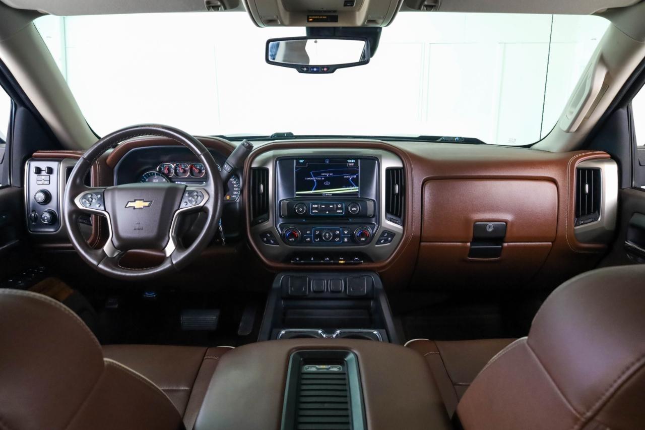 Chevrolet Silverado 1500 4WD Crew Cab 143.5" High Country 2017