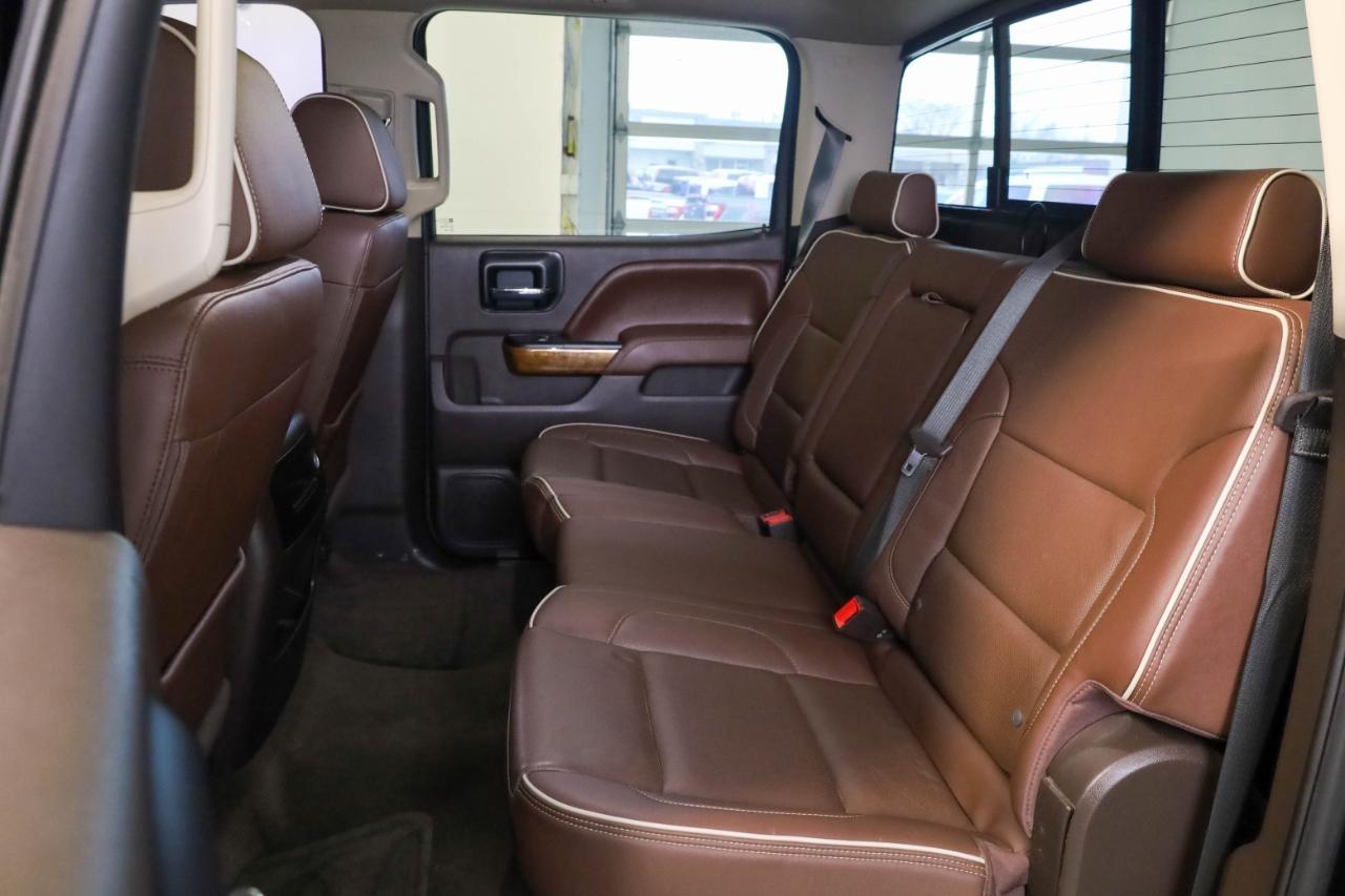 Chevrolet Silverado 1500 4WD Crew Cab 143.5" High Country 2017