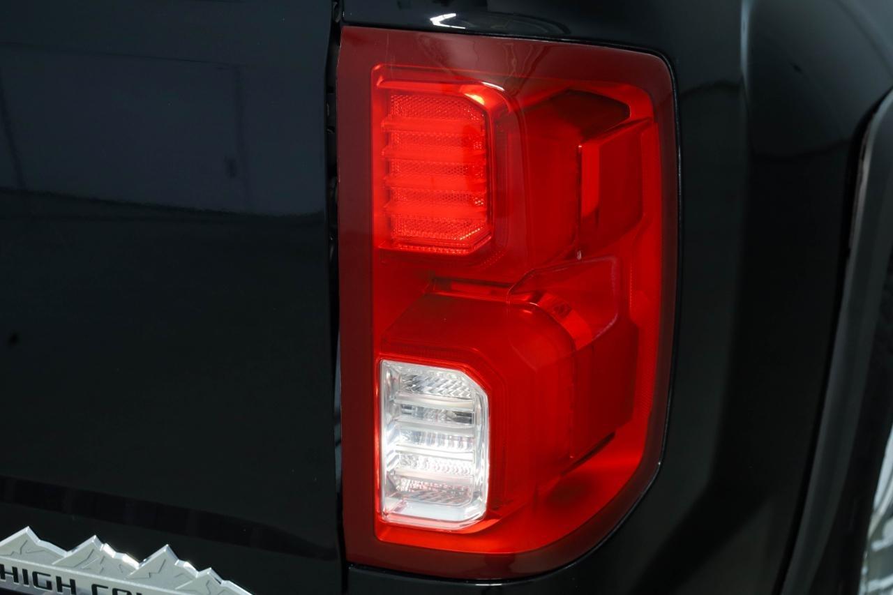 Chevrolet Silverado 1500 4WD Crew Cab 143.5" High Country 2017