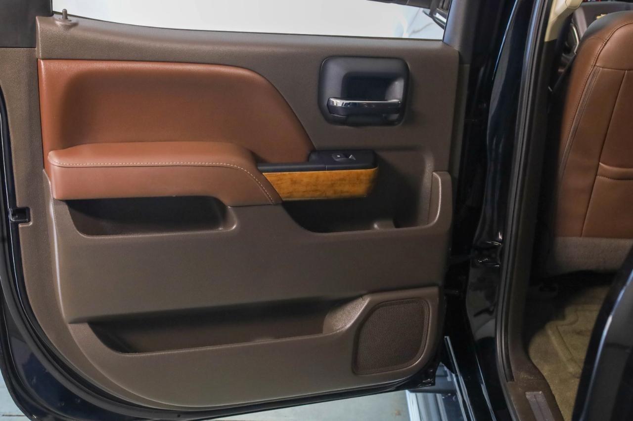 Chevrolet Silverado 1500 4WD Crew Cab 143.5" High Country 2017