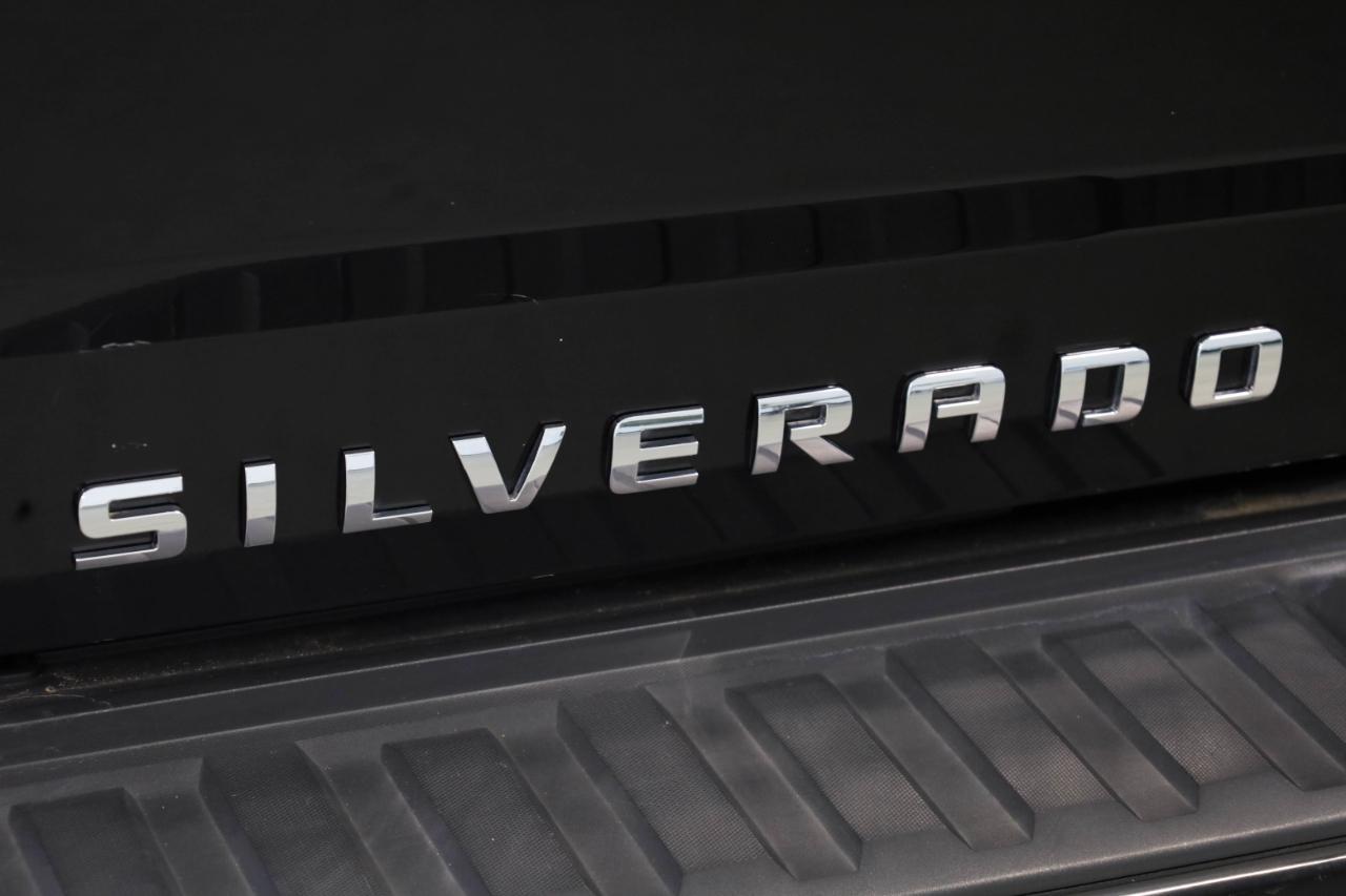 Chevrolet Silverado 1500 4WD Crew Cab 143.5" High Country 2017