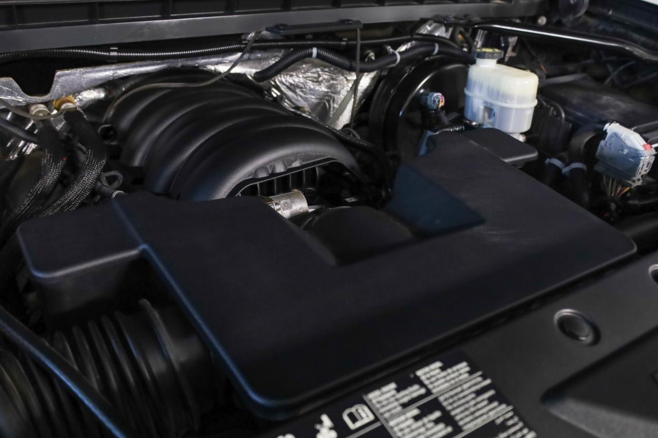 Chevrolet Silverado 1500 4WD Crew Cab 143.5" High Country 2017