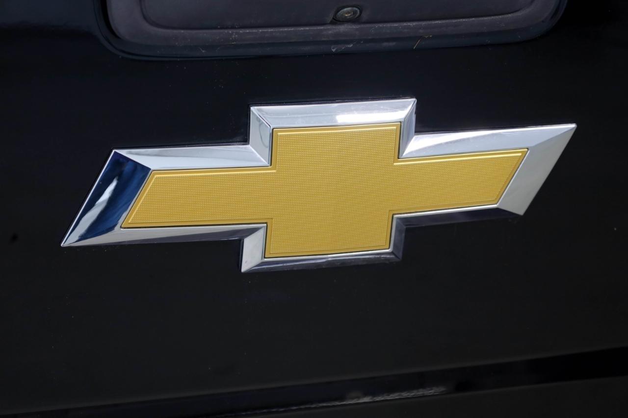 Chevrolet Silverado 1500 4WD Crew Cab 143.5" High Country 2017