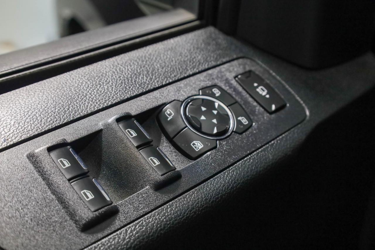 Ford Super Duty F-350 SRW King Ranch 4WD Crew Cab 8' Box 2019