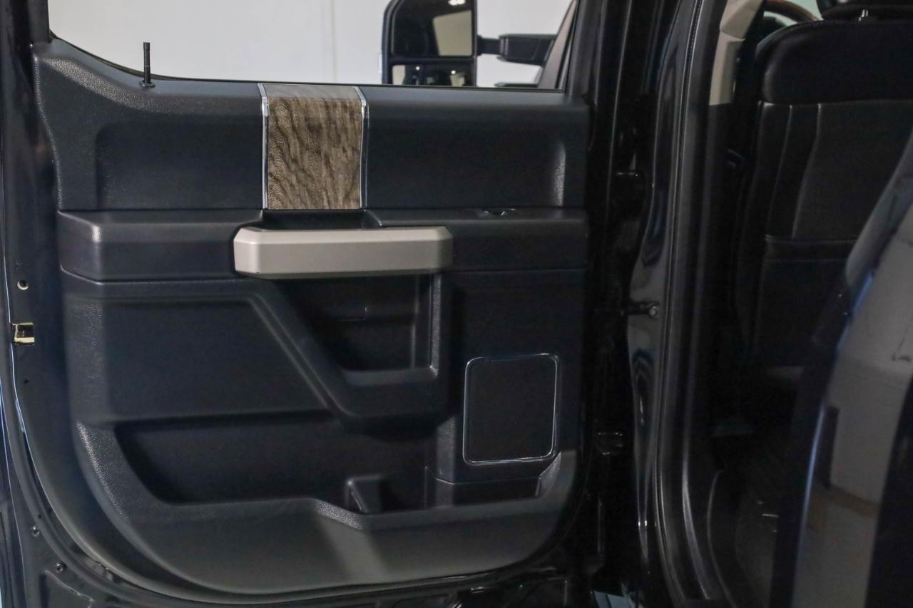 Ford Super Duty F-350 SRW King Ranch 4WD Crew Cab 8' Box 2019