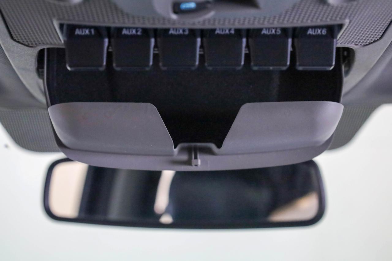 Ford Super Duty F-350 SRW King Ranch 4WD Crew Cab 8' Box 2019