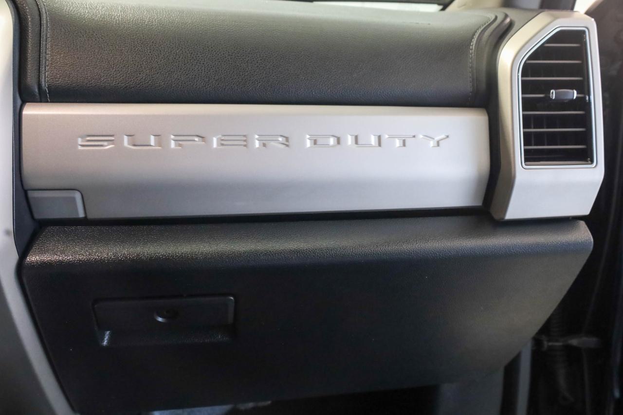 Ford Super Duty F-350 SRW King Ranch 4WD Crew Cab 8' Box 2019