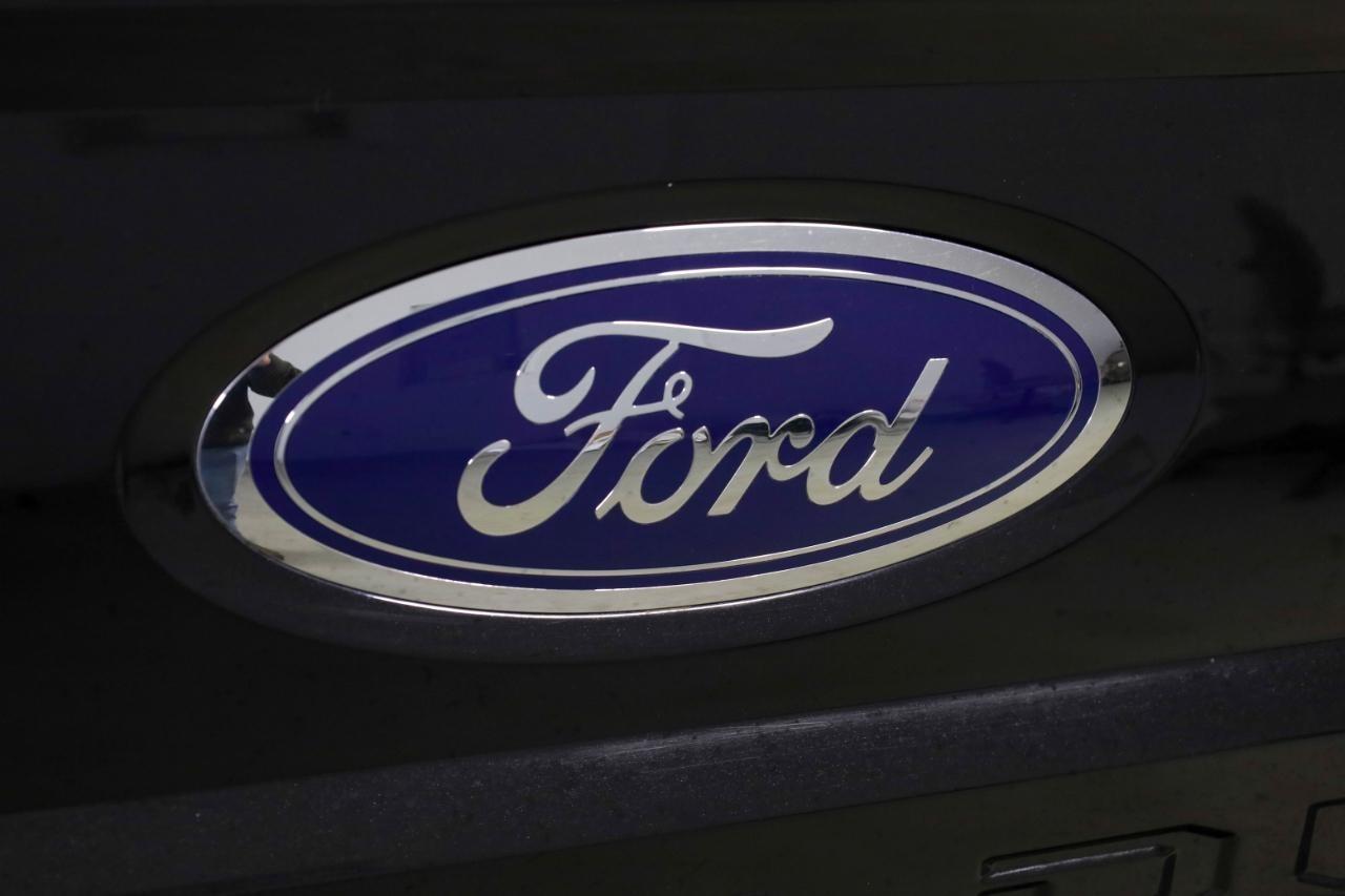 Ford Super Duty F-350 SRW King Ranch 4WD Crew Cab 8' Box 2019