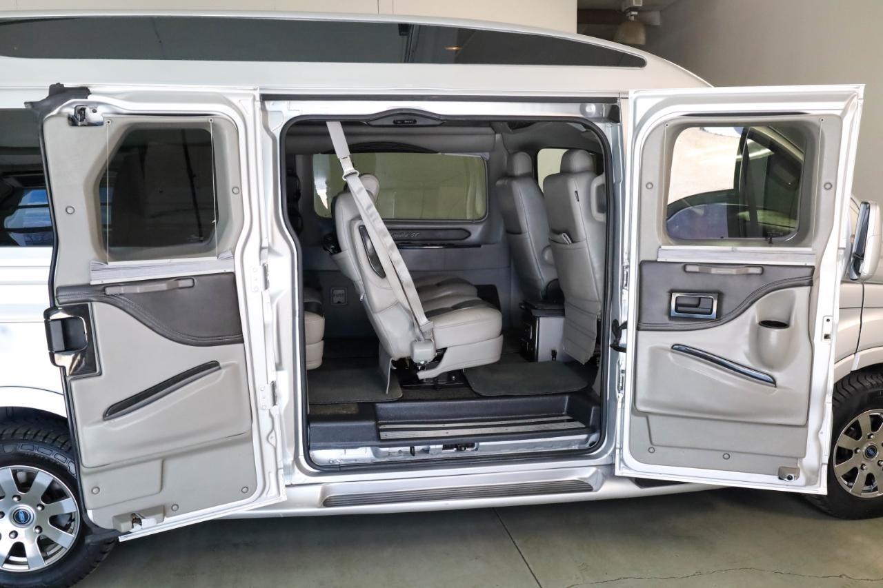 Ford Transit Van T-150 148" Low Rf 8600 GVWR Swing-Out RH Dr 2017