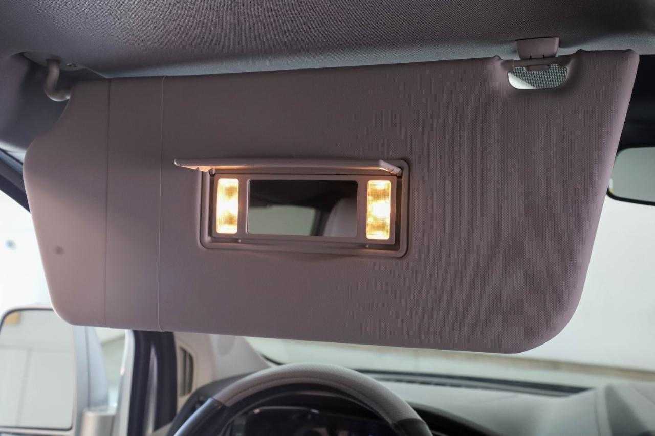 Ford Transit Van T-150 148" Low Rf 8600 GVWR Swing-Out RH Dr 2017