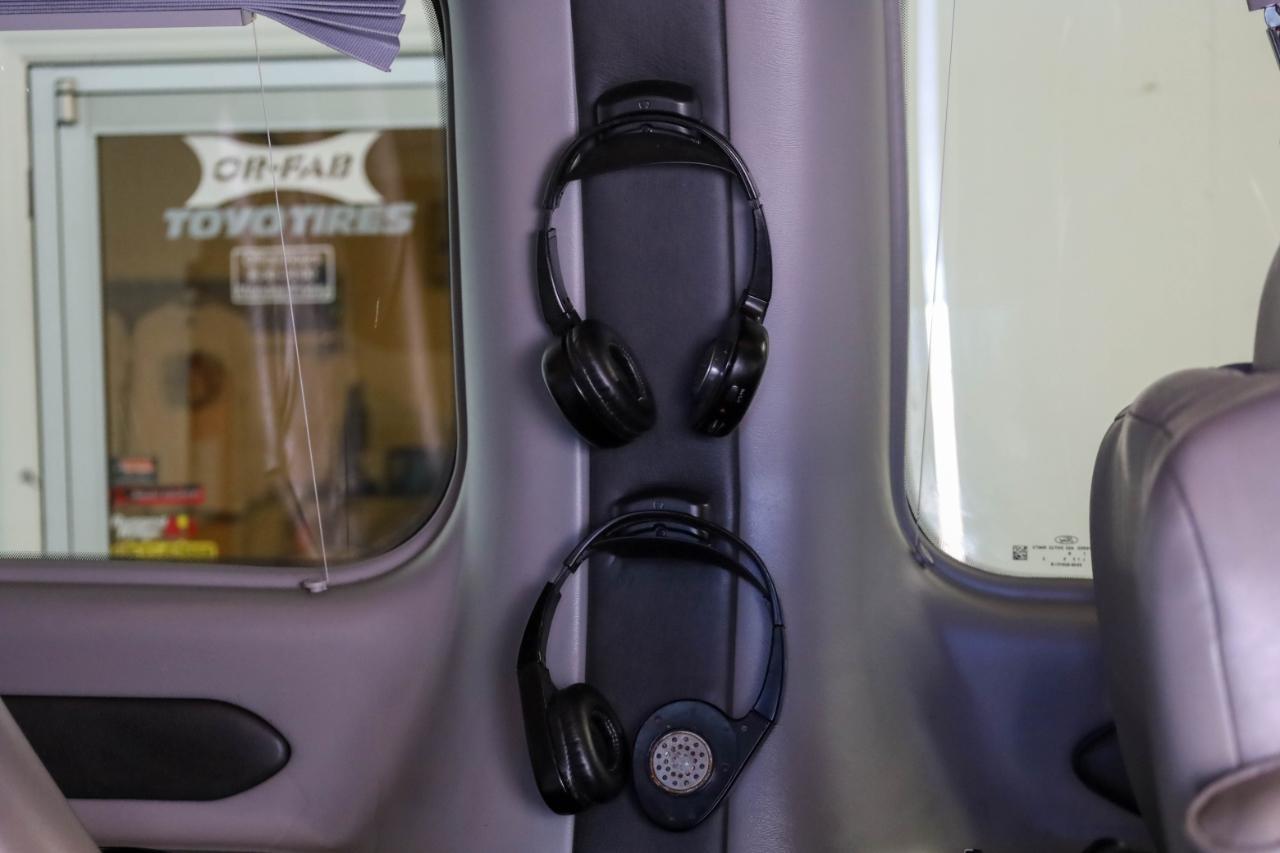 Ford Transit Van T-150 148" Low Rf 8600 GVWR Swing-Out RH Dr 2017