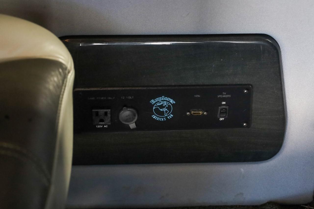 Ford Transit Van T-150 148" Low Rf 8600 GVWR Swing-Out RH Dr 2017