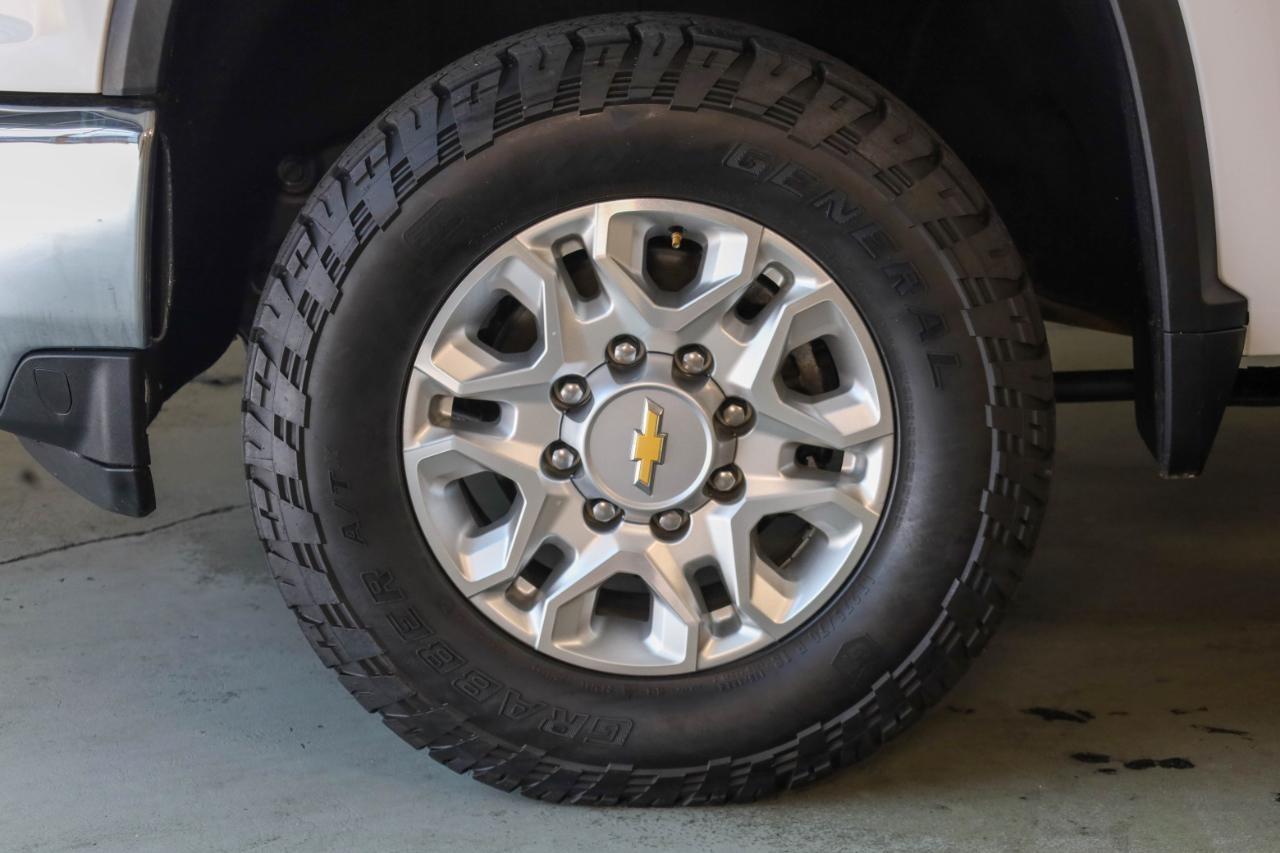 Chevrolet Silverado 2500HD 4WD Crew Cab 159" LT 2023