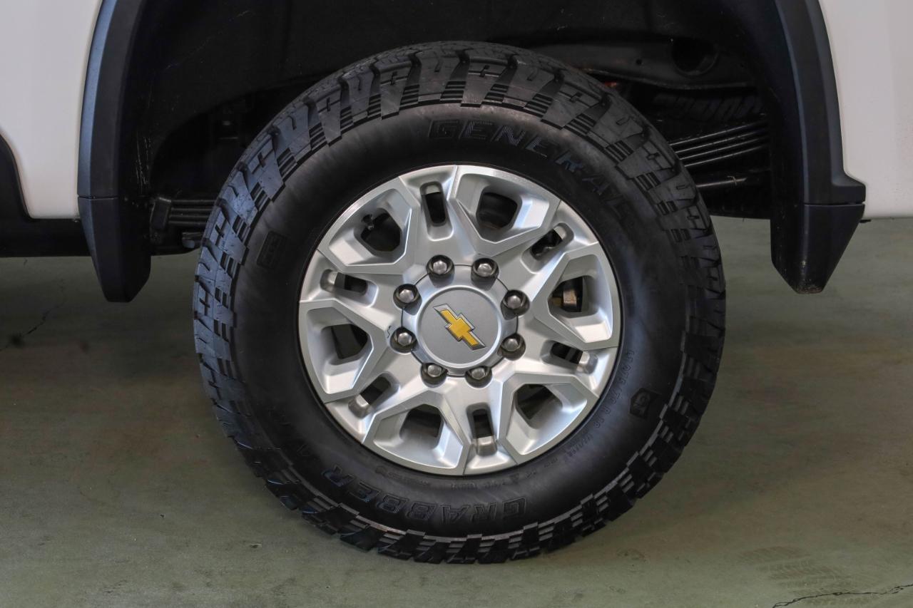 Chevrolet Silverado 2500HD 4WD Crew Cab 159" LT 2023