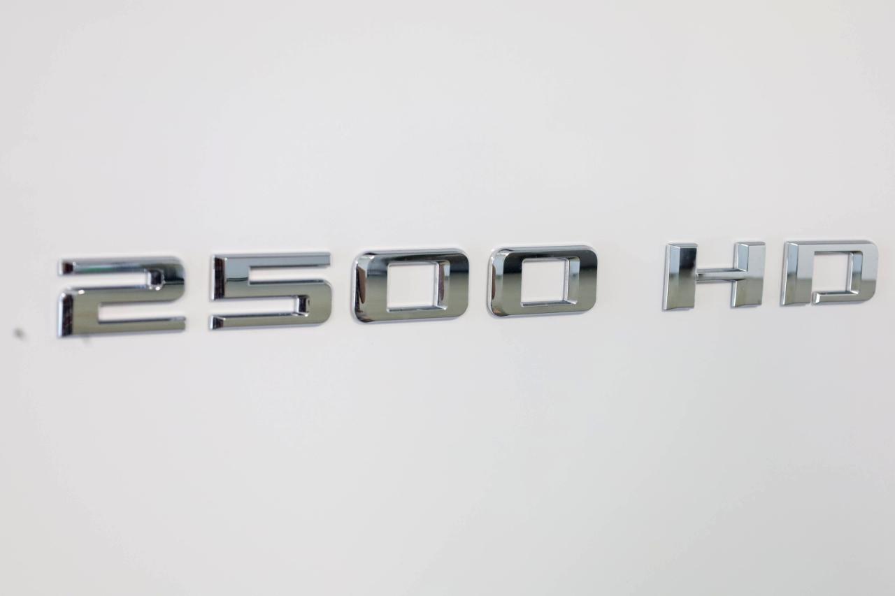Chevrolet Silverado 2500HD 4WD Crew Cab 159" LT 2023