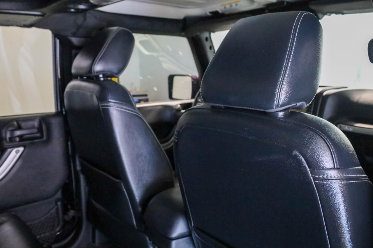 Jeep Wrangler Unlimited 4WD 4dr Rubicon 2015