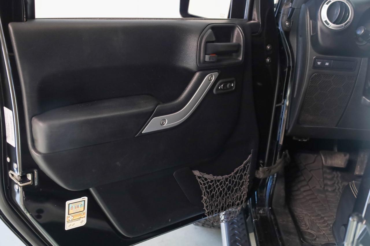 Jeep Wrangler Unlimited 4WD 4dr Rubicon 2015