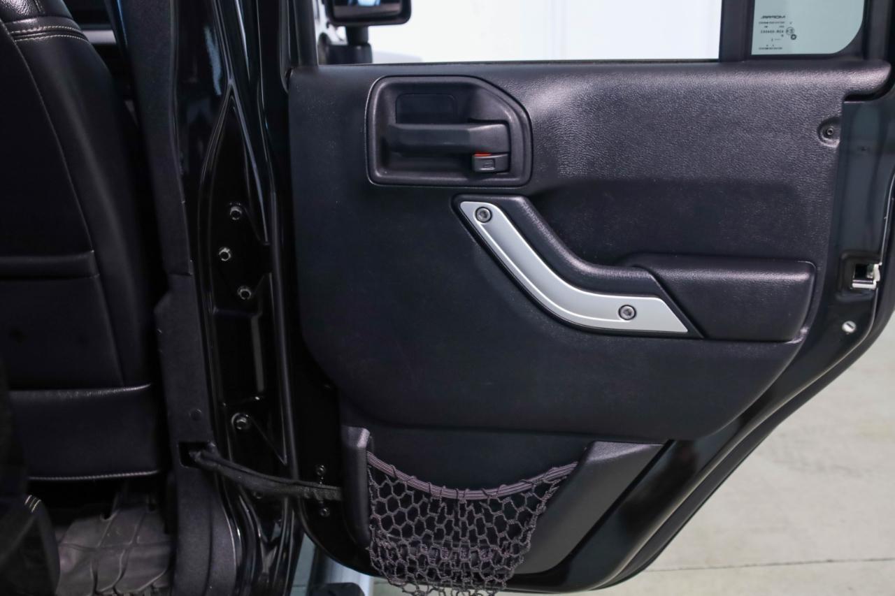 Jeep Wrangler Unlimited 4WD 4dr Rubicon 2015