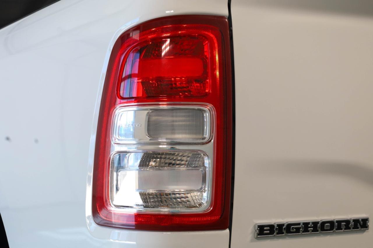 RAM 2500 Big Horn 4x4 Crew Cab 6'4" Box 2024