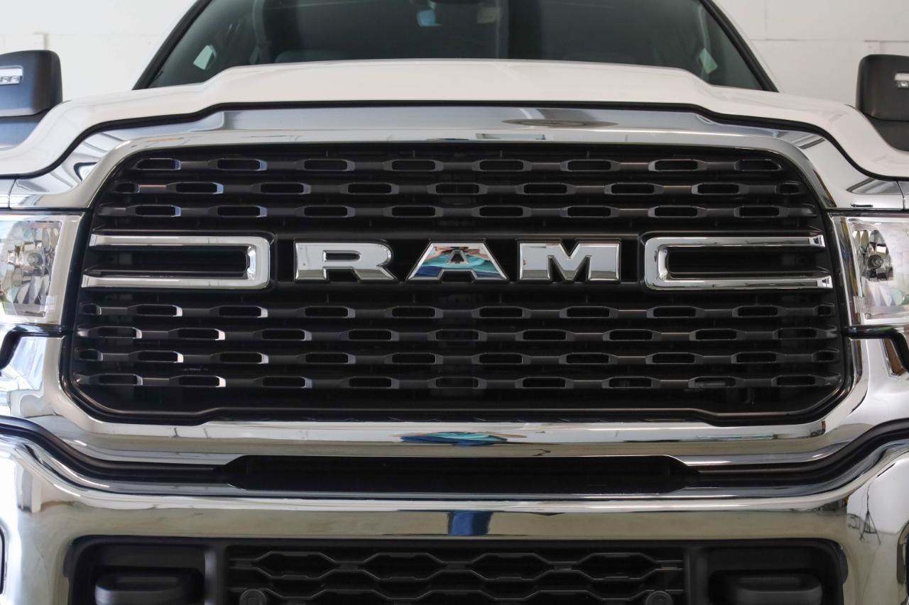 RAM 2500 Big Horn 4x4 Crew Cab 6'4" Box 2024