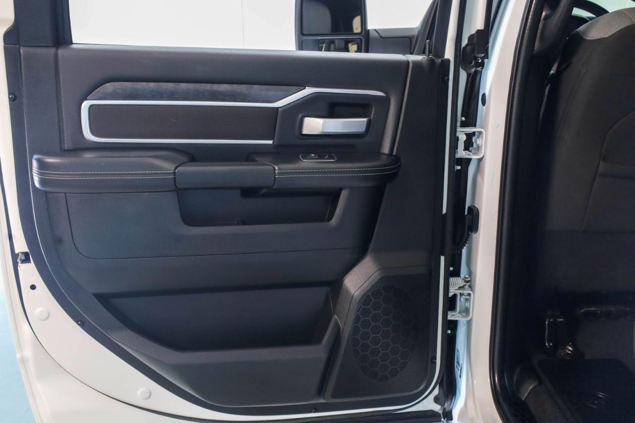 RAM 2500 Big Horn 4x4 Crew Cab 6'4" Box 2024