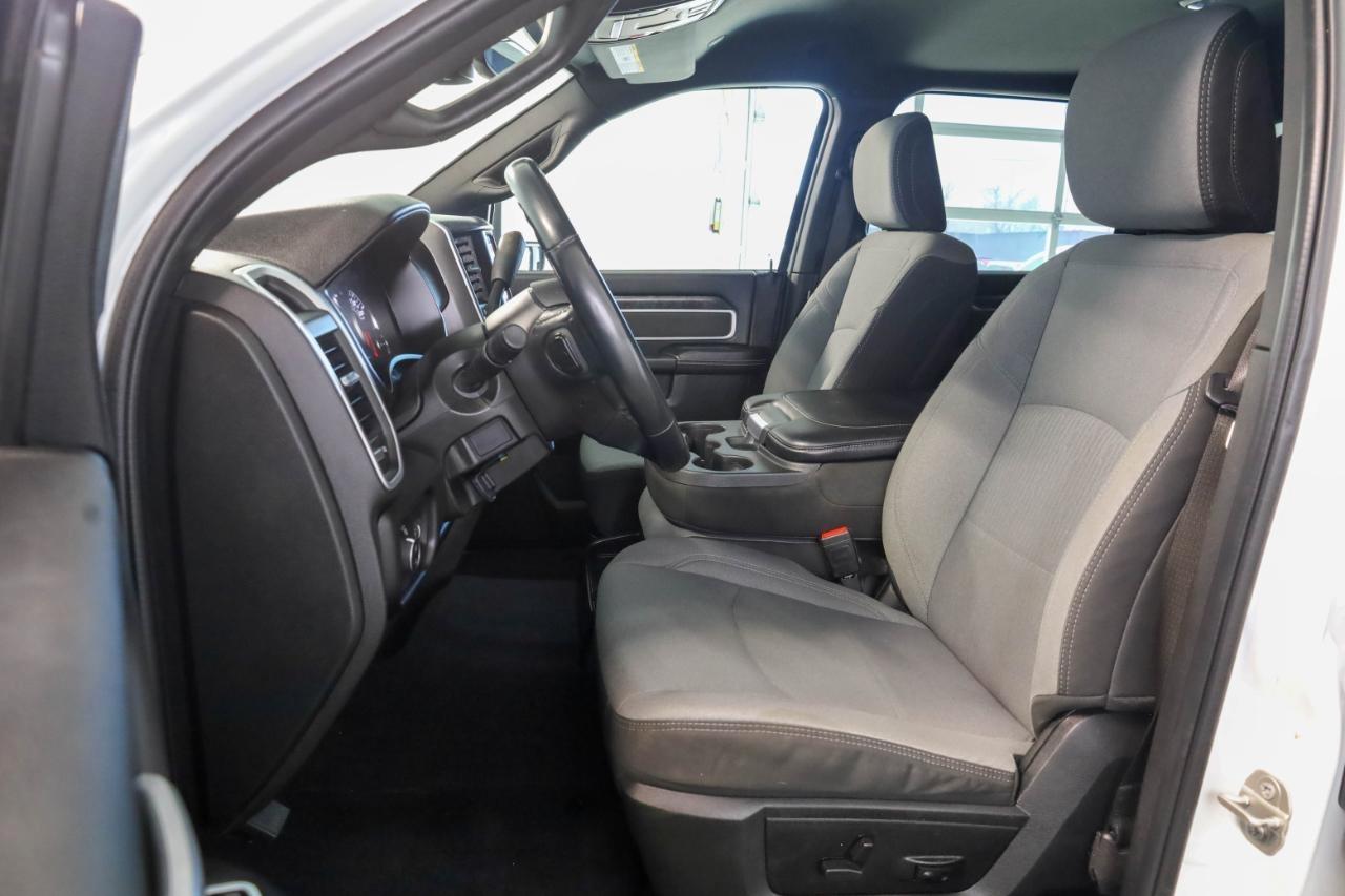 RAM 2500 Big Horn 4x4 Crew Cab 6'4" Box 2024