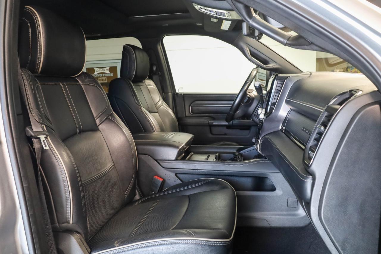 RAM 2500 Limited 4x4 Mega Cab 6'4" Box 2022