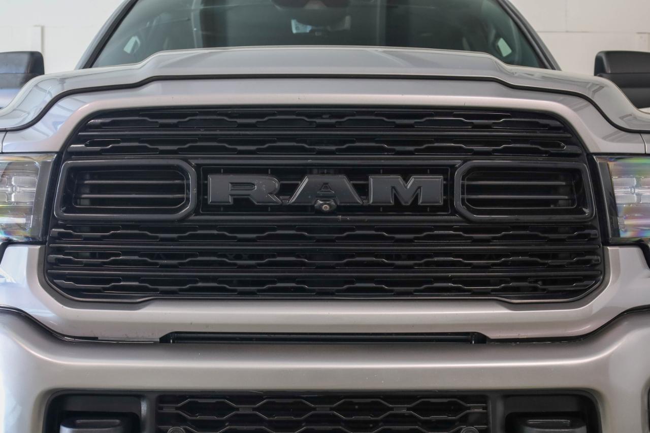 RAM 2500 Limited 4x4 Mega Cab 6'4" Box 2022