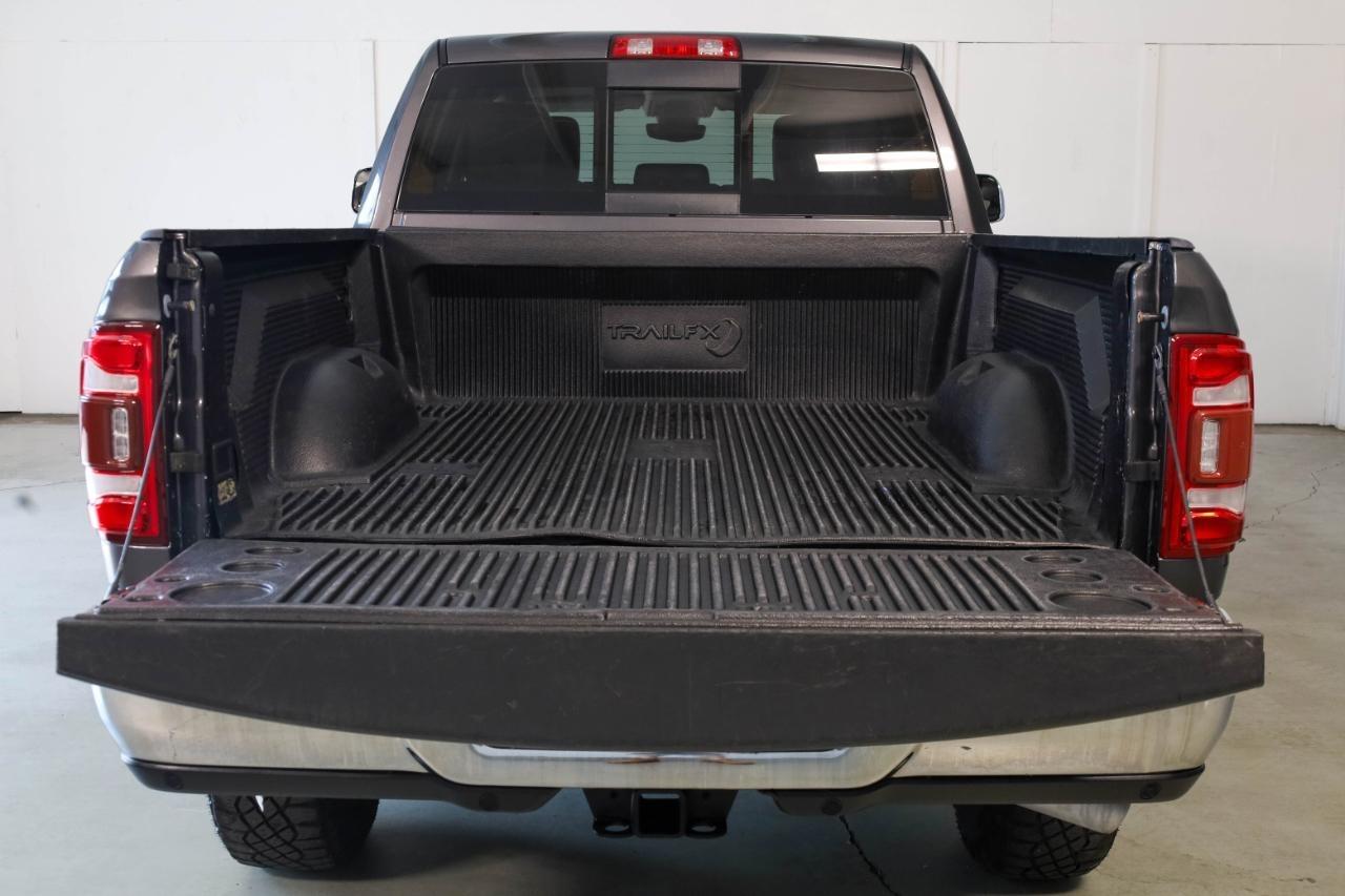 RAM 2500 Laramie 4x4 Crew Cab 6'4" Box 2020