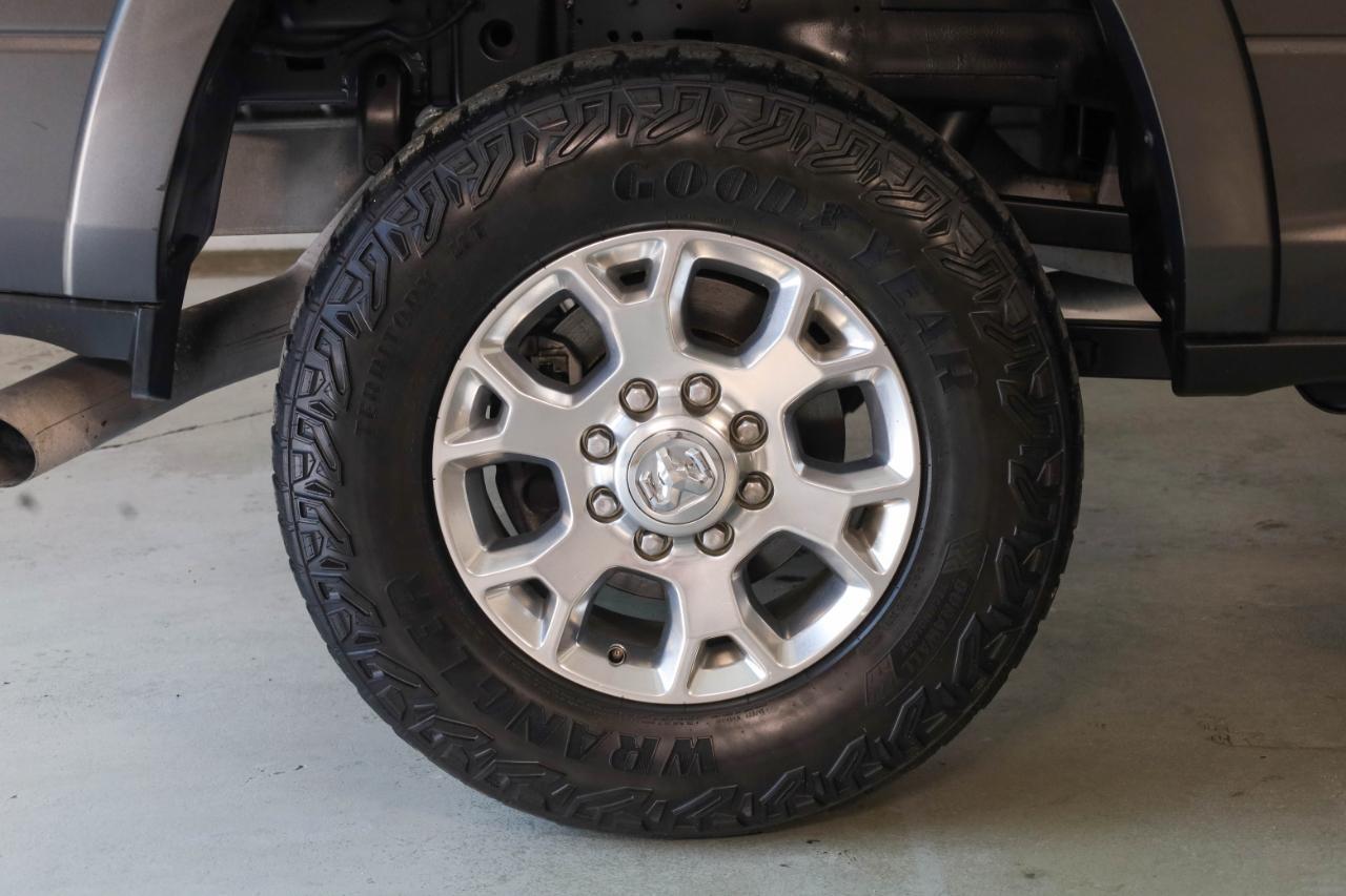 RAM 2500 Laramie 4x4 Crew Cab 6'4" Box 2020