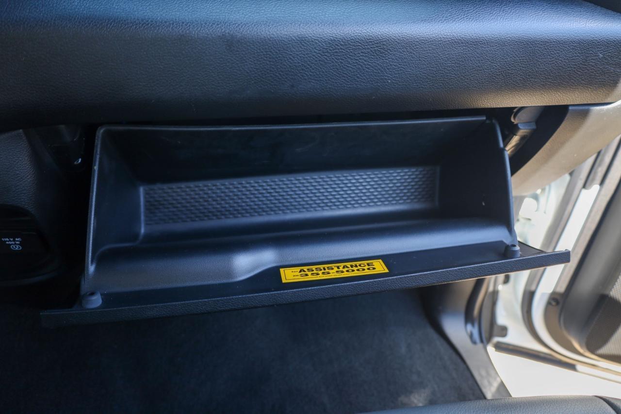 RAM 3500 Tradesman 4x4 Crew Cab 8' Box 2023