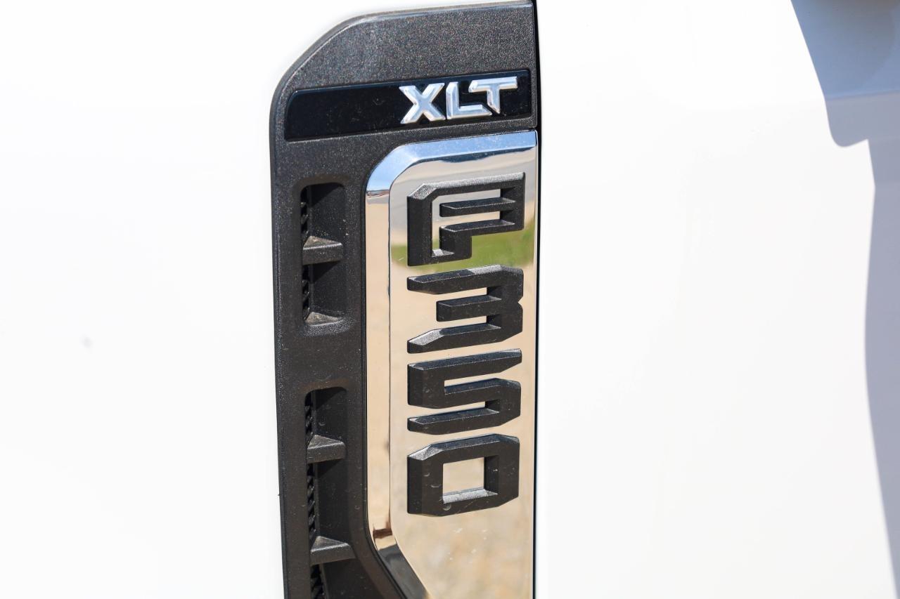 Ford Super Duty F-350 DRW King Ranch 4WD Crew Cab 8' Box 2025