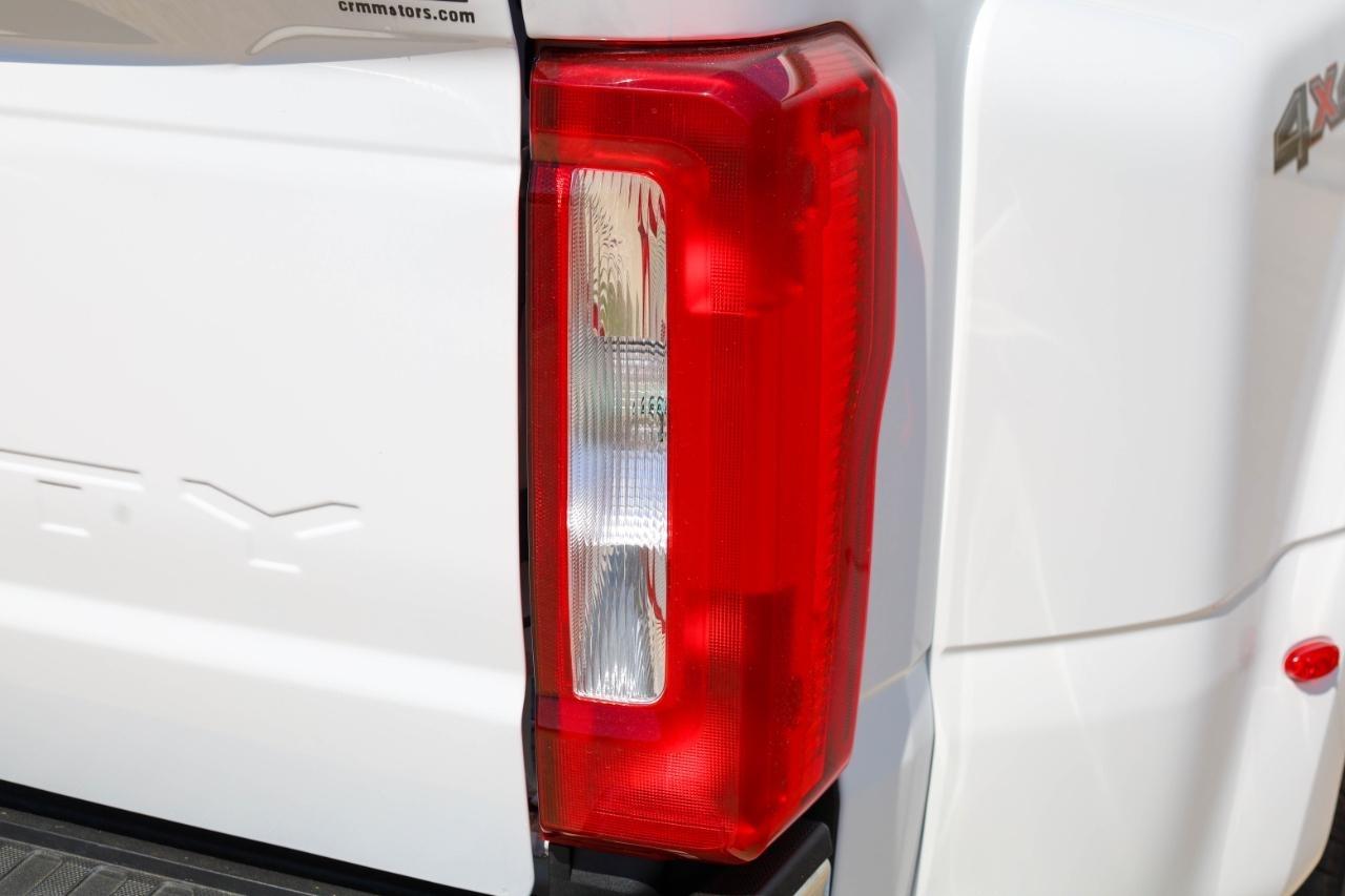 Ford Super Duty F-350 DRW King Ranch 4WD Crew Cab 8' Box 2025