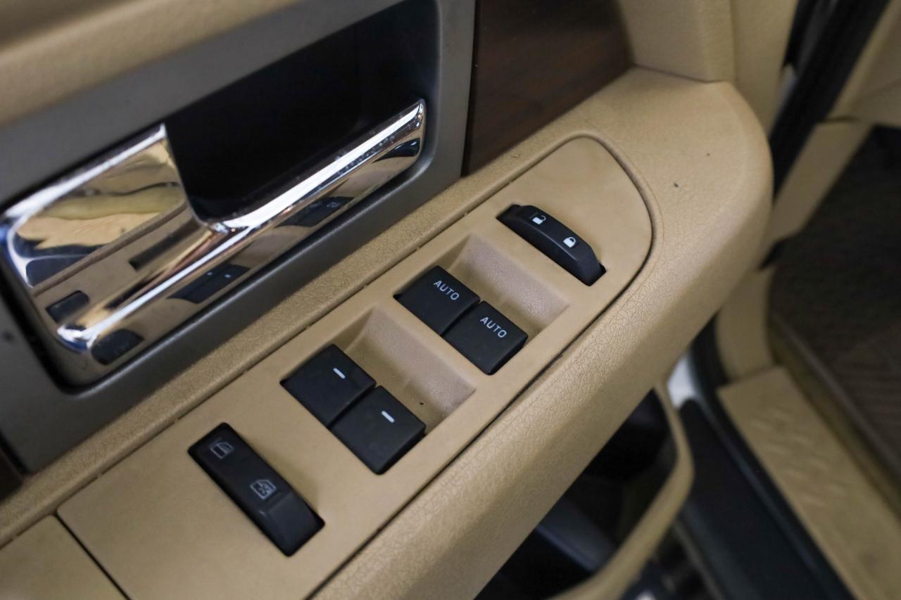 Ford F-150 4WD SuperCrew 145" Platinum 2012