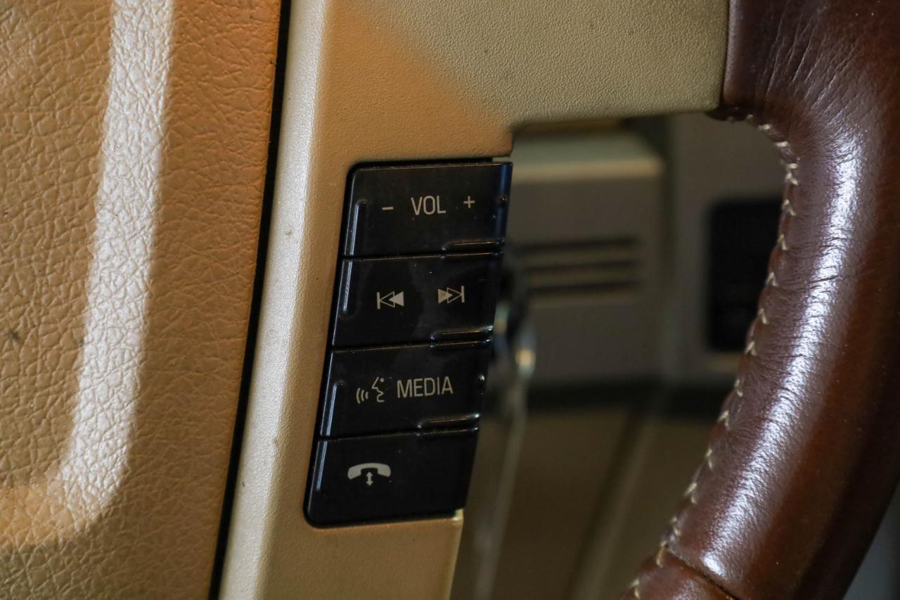 Ford F-150 4WD SuperCrew 145" Platinum 2012