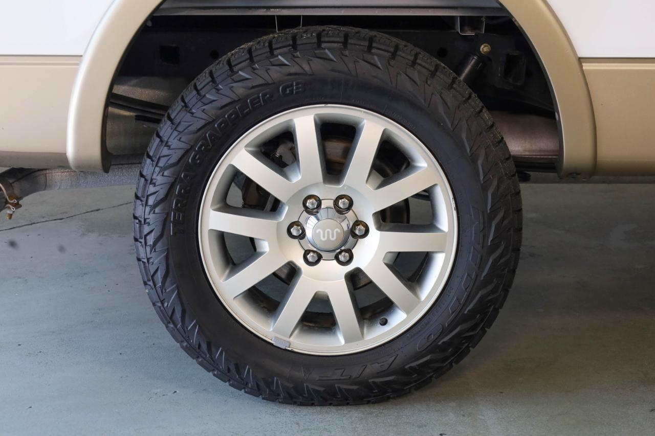 Ford F-150 4WD SuperCrew 145" Platinum 2012