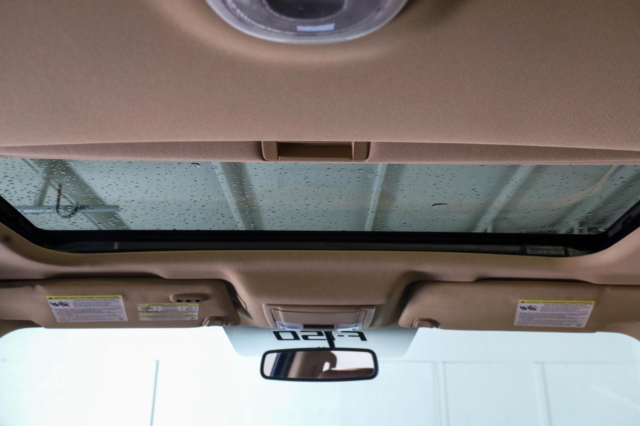 Ford F-150 4WD SuperCrew 145" Platinum 2012