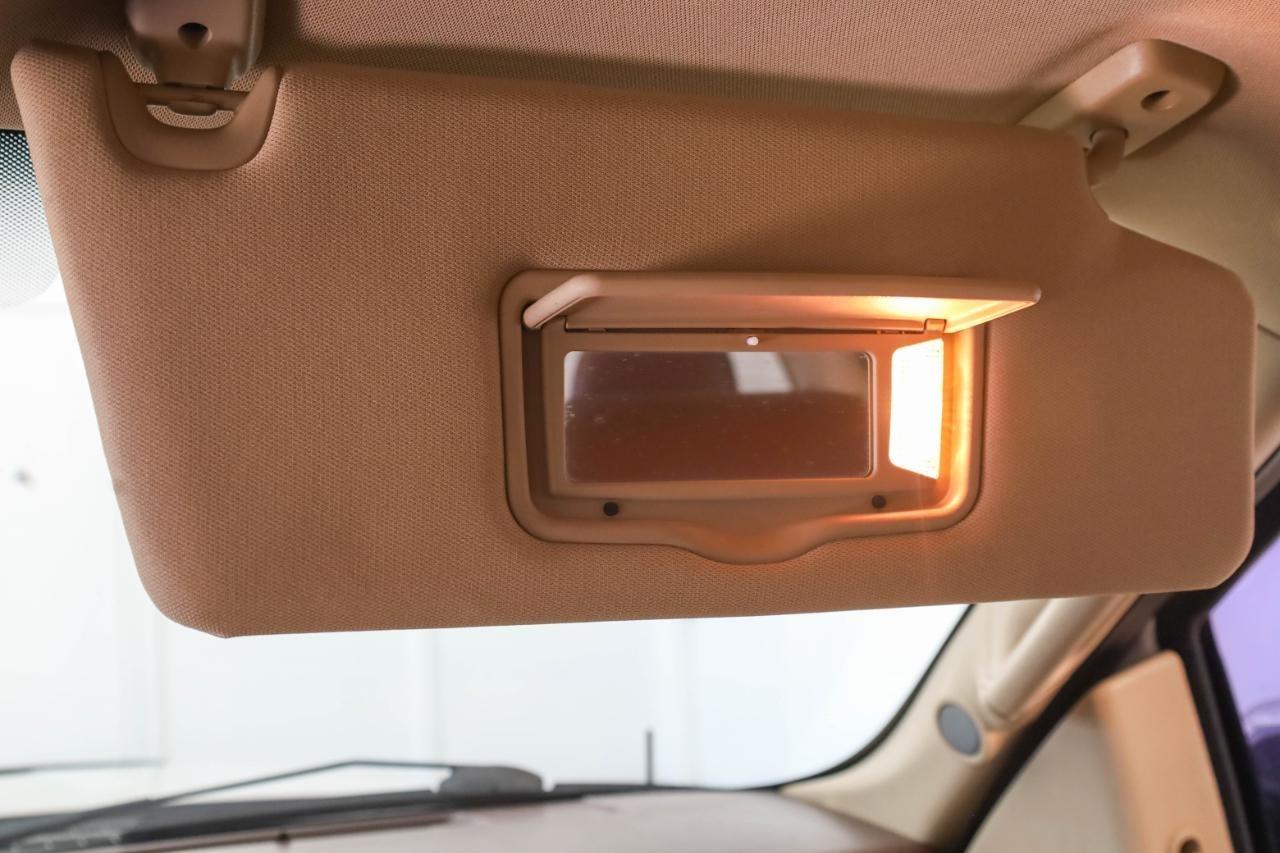 Ford F-150 4WD SuperCrew 145" Platinum 2012