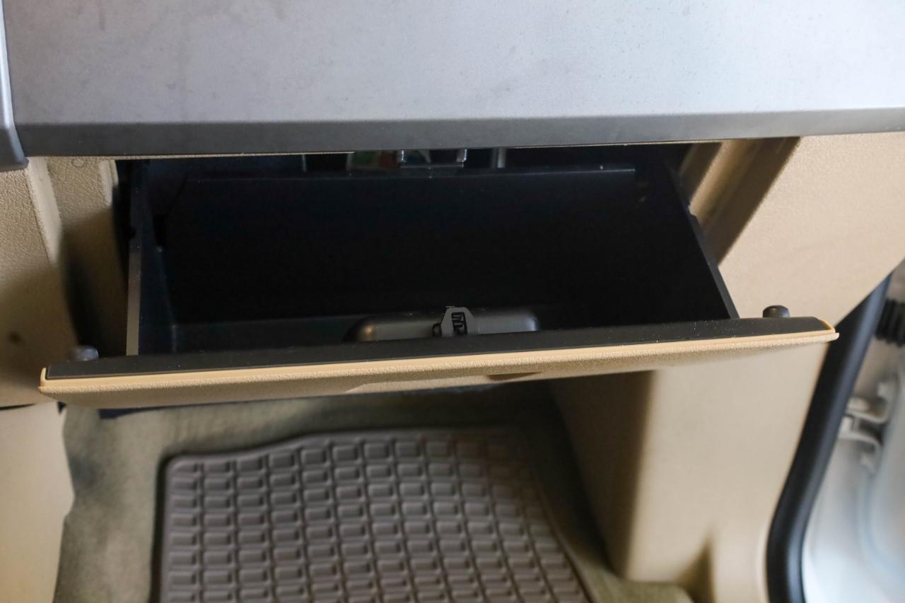 Ford F-150 4WD SuperCrew 145" Platinum 2012