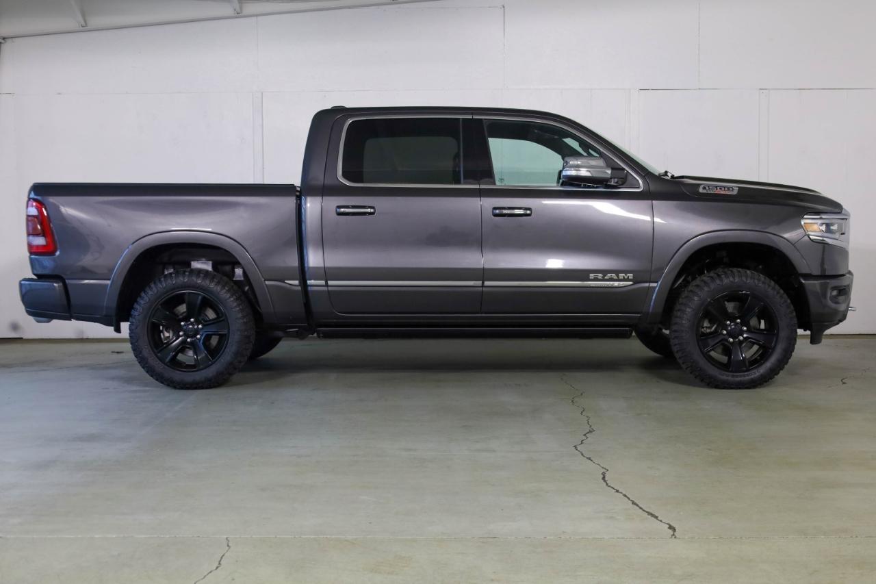 RAM 1500 Limited 4x2 Crew Cab 5'7" Box 2020