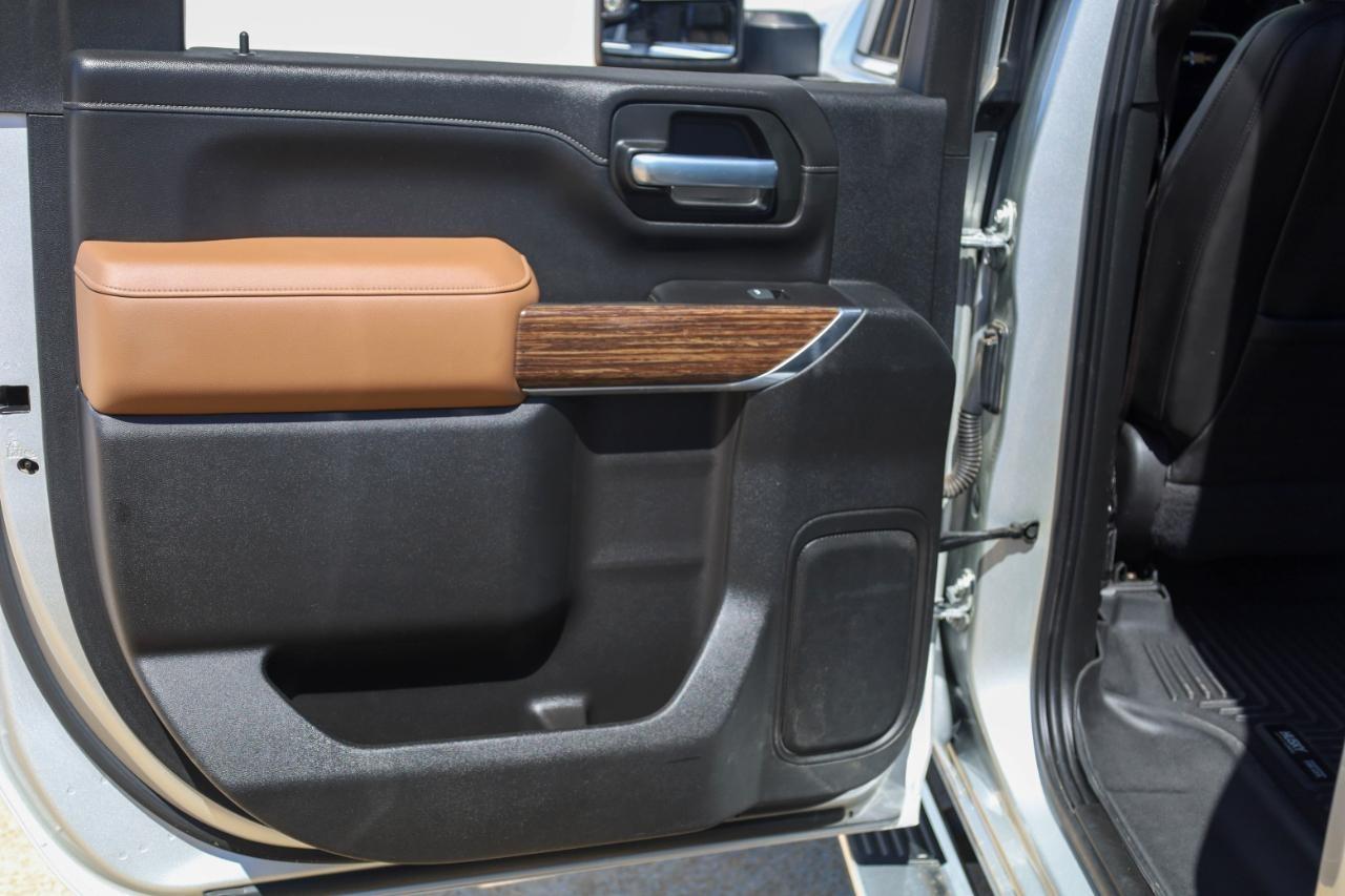 Chevrolet Silverado 3500HD 4WD Crew Cab 172" High Country 2020